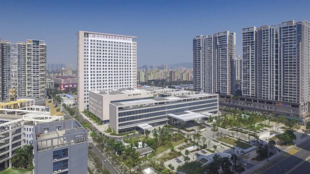 从方案到施工图,三角形医疗建筑布局创造出高效的医疗体验-深圳市宝安区妇幼保健院